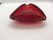 WHITEFRIARS RED GLASS BULLICANTE TRICORN ASHTRAY/DISH