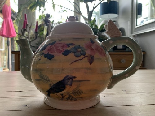 Disaster designs bird and