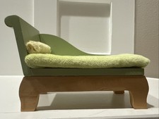 Wood doll house chase - doll, lounge