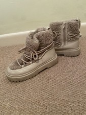 Zara Girls Winter Boots - Beige Size 3 Faux Fur