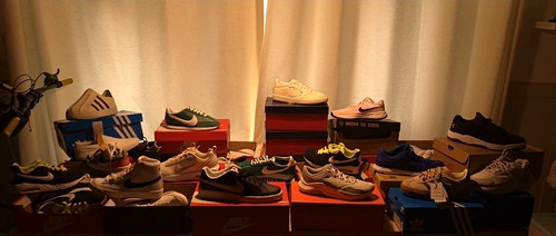 Job lot trainers - lot, 23