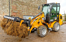 NEW CRX 810 Loader , tractor /