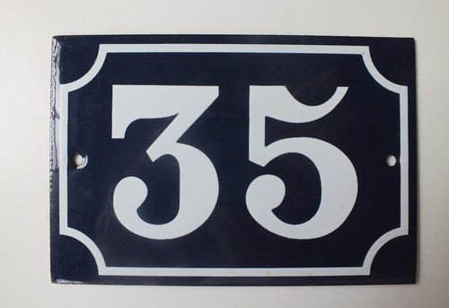 House number french - house,
