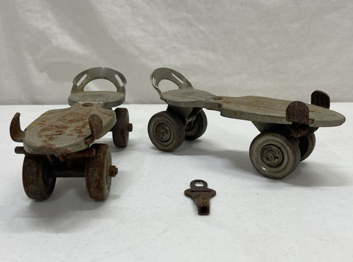 Vintage metal clamp roller - vintage,