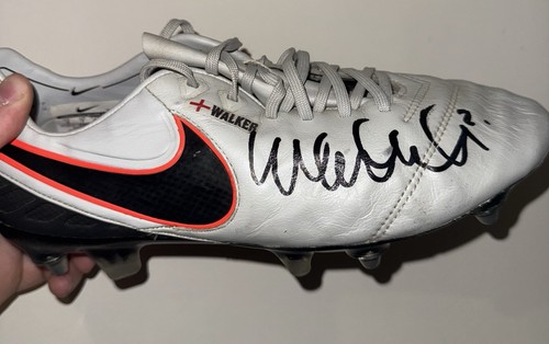 Kyle walker hand signed - signed, nike