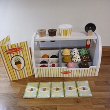 Melissa & Doug Wooden Scoop & Serve Ice Cream Counter & Magnetic Stack Playset