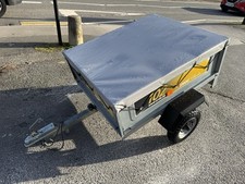 Erde 102  Small Camping /