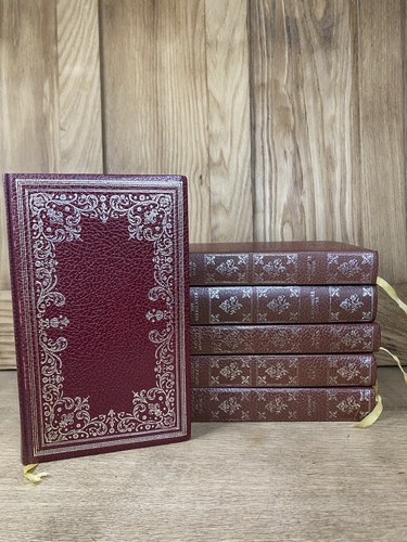 Vintage red heron books - red,