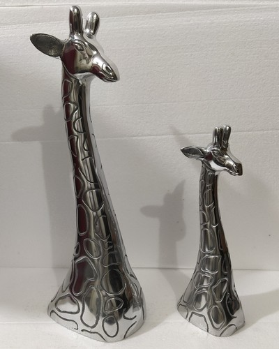 Large metal giraffe - giraffe, set