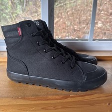NEW Levi’s Women’s Olivia