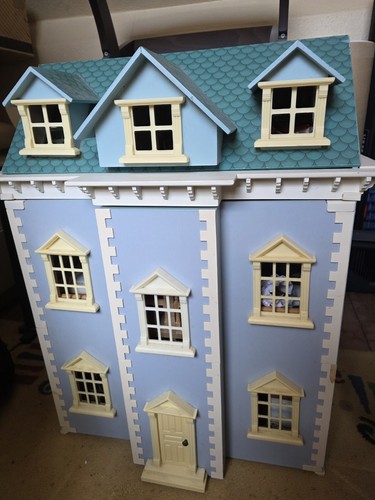 Large wooden dolls house - large, +