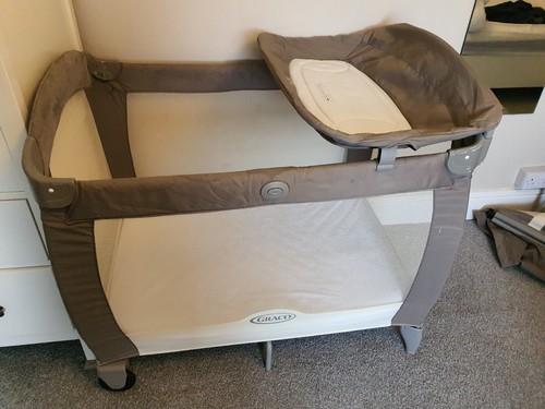 Graco travel cot basinet - cot, +