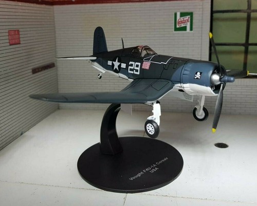 Corsair model vought - 1:72,
