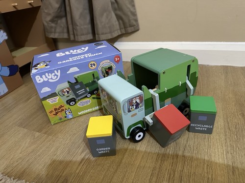 Bluey wooden garbage truck - wooden,