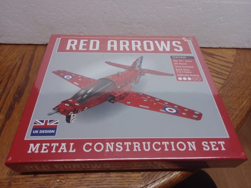 Red arrows metal construction - red,