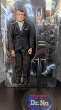 Sideshow James Bond 007 and Dr