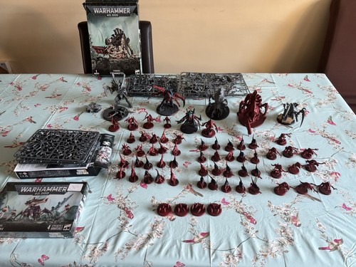 Warhammer 000 tyranids army - warhammer,