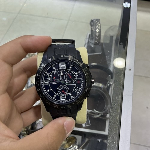 Black gucci watch - gucci,