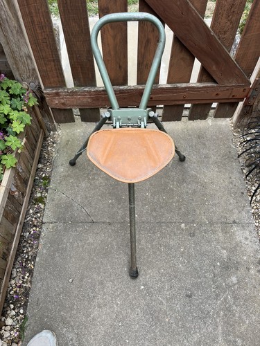 Vintage hill rest seat - vintage, hill-rest-seat