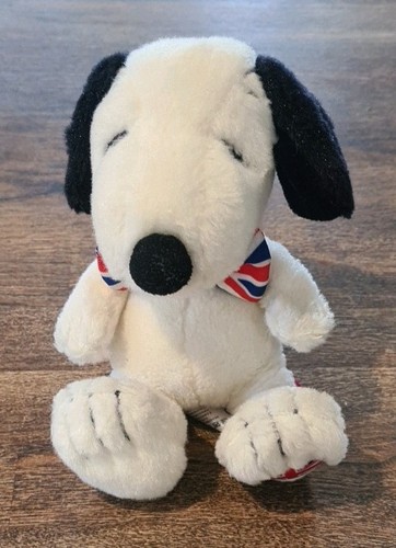 Aurora 2017 peanuts snoopy - aurora,