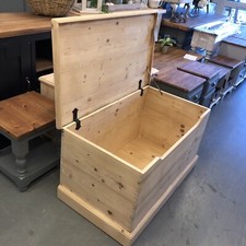 Vintage Solid Stripped Pine Ottoman Shoe Storage,toy Box,Kent Furniture Showroom