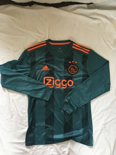 Ajax football jersey - xl,