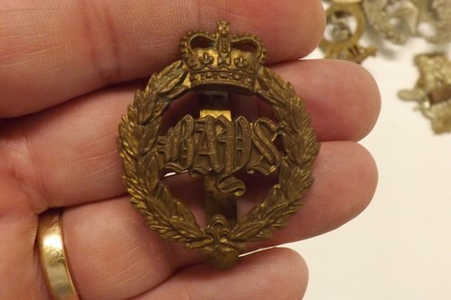 Military badge queens - badge, 2nd