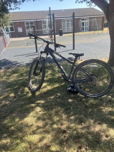 Voodoo black mountain bike - mountain,