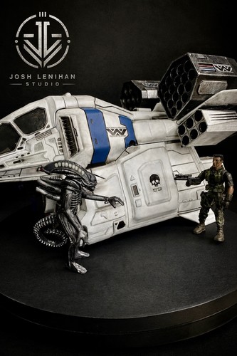 Custom aliens weyland - aliens,