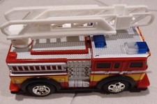 ELC Fire Engine with Lights and Sounds Expandable Ladder Early Learning Centre