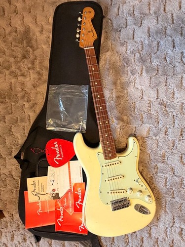 Fender stratocaster road - road, worn