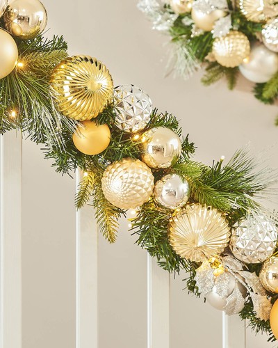 9ft pre lit bauble garland - 9ft,
