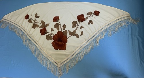 Ivory flamenco triangular - ivory,
