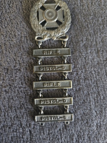 1943 wwii military - military, medal