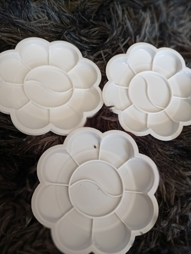 Hermit crab feeding bowl - , x