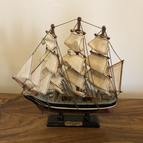 Vintage wooden model cutty - wooden,