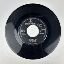 The Beatles - She Loves