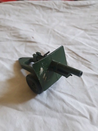 Britain field gun good play - field,