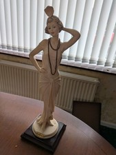 Florence Giuseppe Armani Figurine Pretty Lady