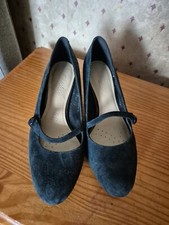 Ladies Footglove Shoes Size 3.5