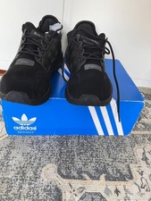 Adidas  NMD R1 v2 Triple Black 2022 uk9 Eur 43 1/3 immaculate Condition