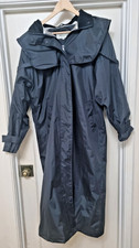 Trenchcoat raincoat medium