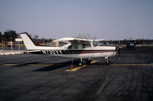 Slide n732yy cessna - slide, 210m