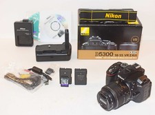 Nikon D5300 24.2MP Digital SLR Camera - Kit w/ AF-S DX VR II 18-55mm READ FULLY