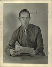 Press Photo Bob Ginn of