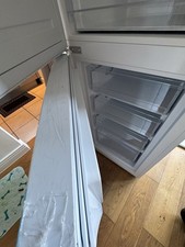 Selling a brand new fridge
