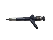 Nissan Pathfinder Fuel Injector 2.5 Diesel YD25DDTI 2006 16600EB300