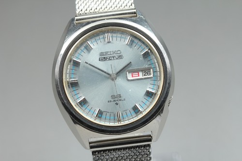 Read vintage 1972 - seiko, 5