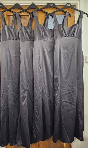 Bridesmaids dresses in - 4,