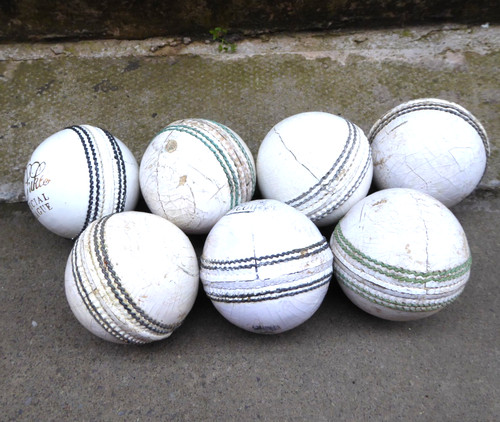 Cricket balls adult used 7 - balls,